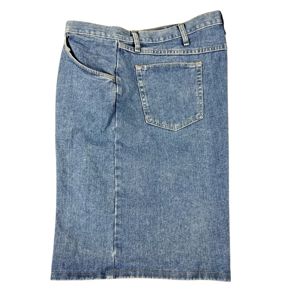 Wrangler Men's Relaxed Fit Denim Bermuda Shorts, 100% Cotton - Size 44‎